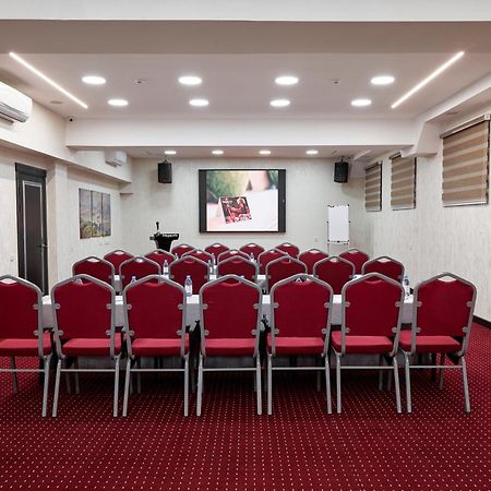 Megapolis Hotel Shymkent Exterior photo