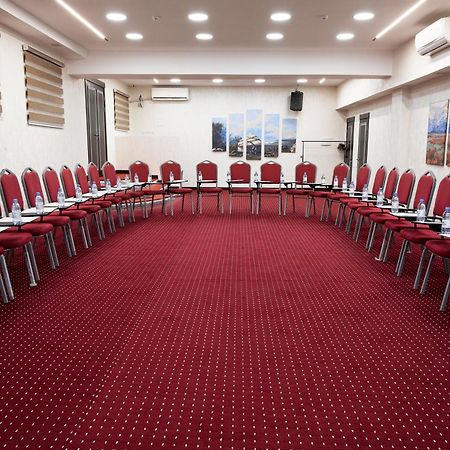 Megapolis Hotel Shymkent Exterior photo